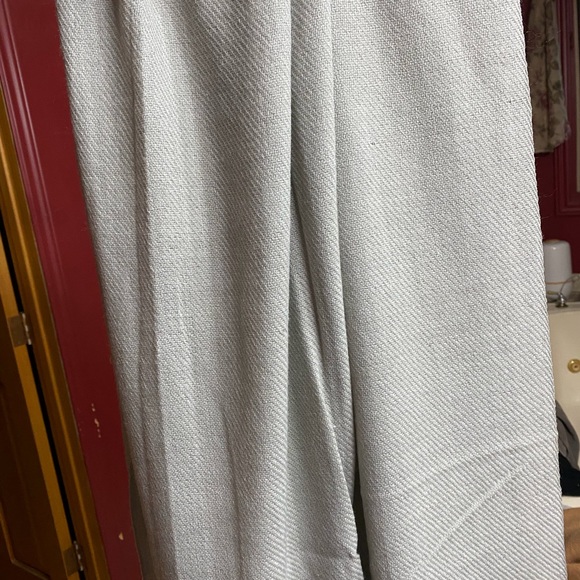 Shawl - Picture 2 of 5